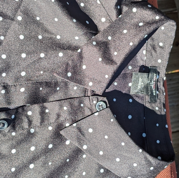 Ann Taylor Black and White Polkadot Button Up Blouse - Picture 2 of 7